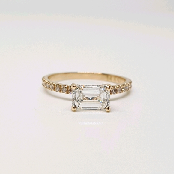 1.01 Ct East-West Emerald Lab Grown Diamond Ring - Picture 1 of 13